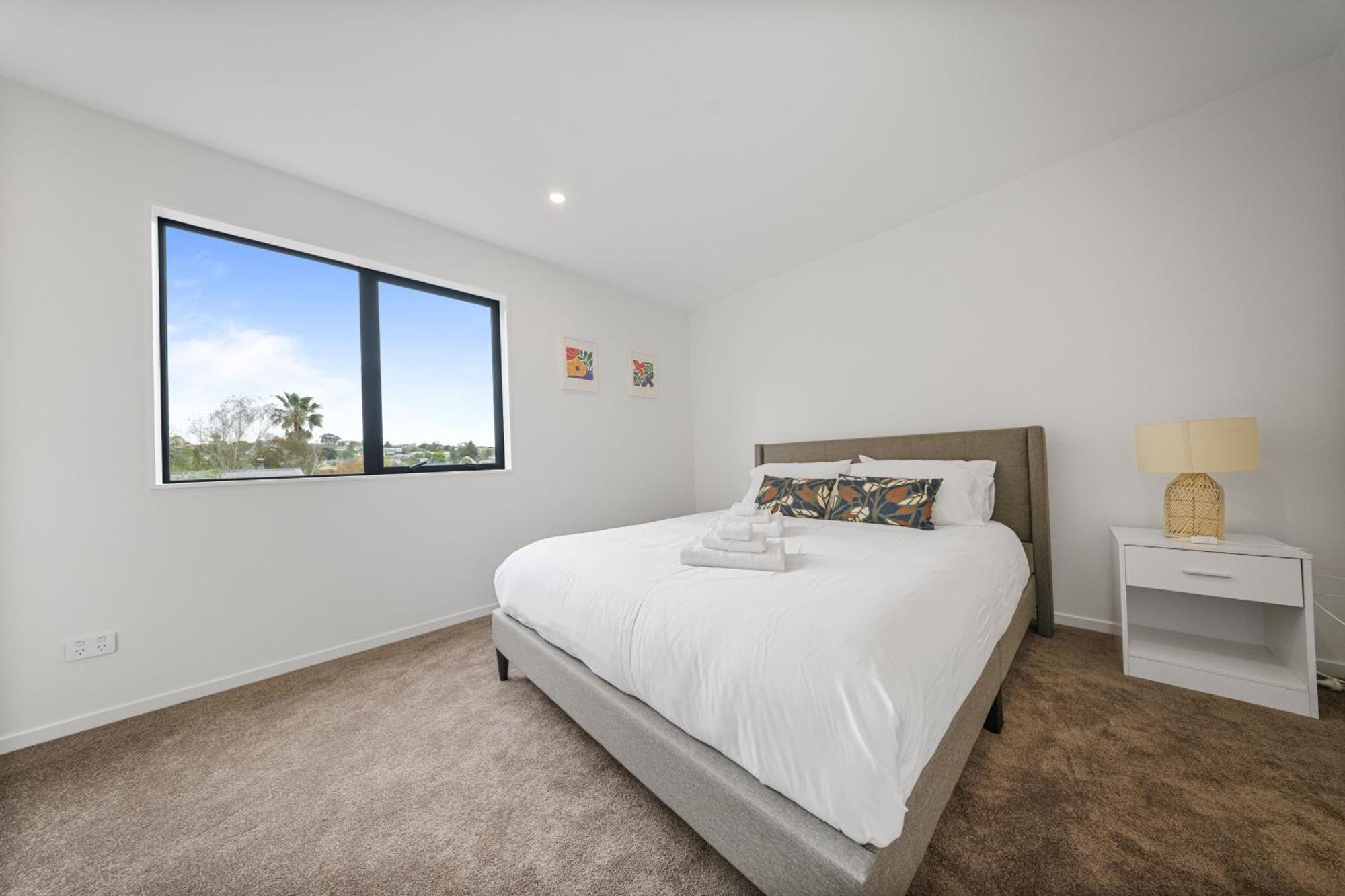 West Harbour Modern 4-Bedroom Retreat Auckland Exterior photo